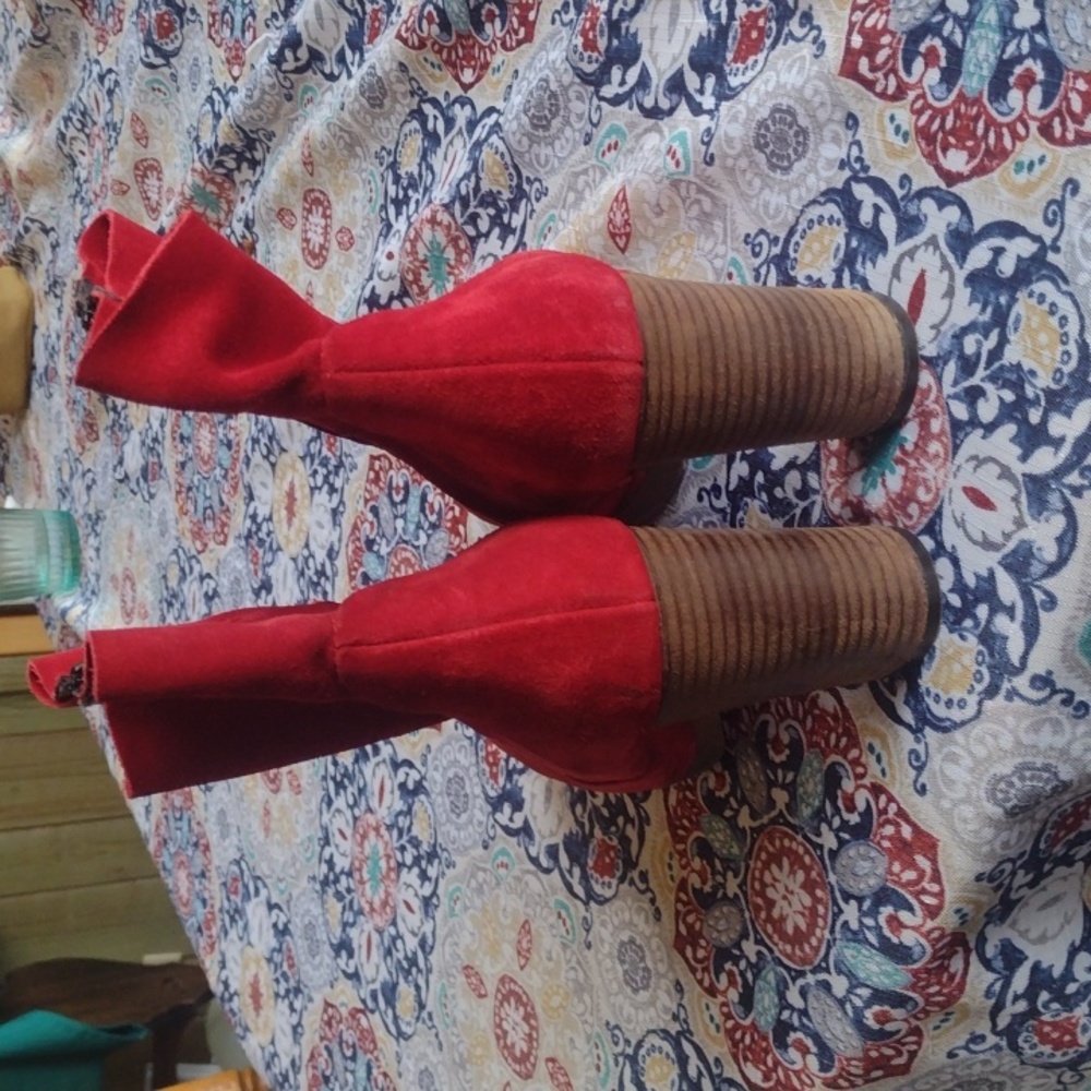 Paul Green Red Suede Ankle Boots - Picture 6 of 10
